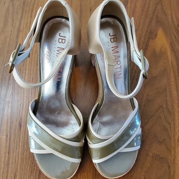 Shoes - Picture 5 of 5